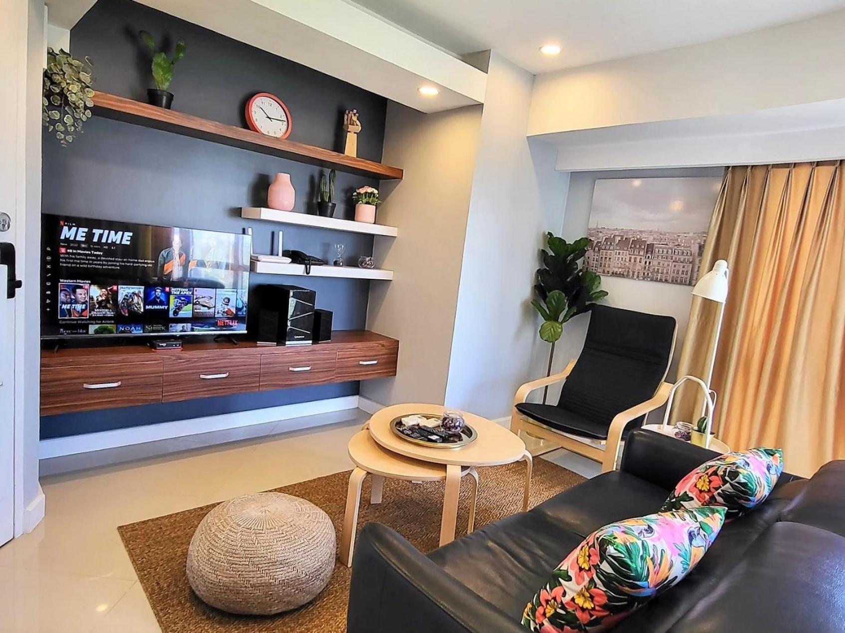 Muggle Stay Guest House - Bonifacio Global City Taguig Manila Exterior photo